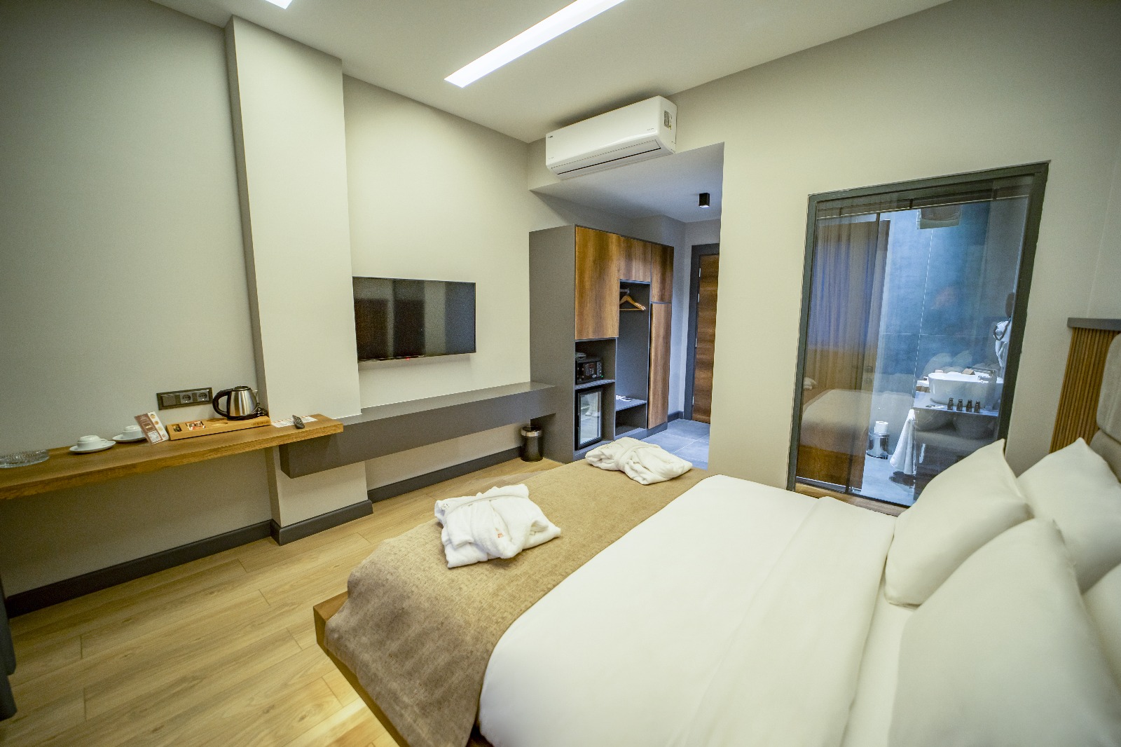 Double Room 6